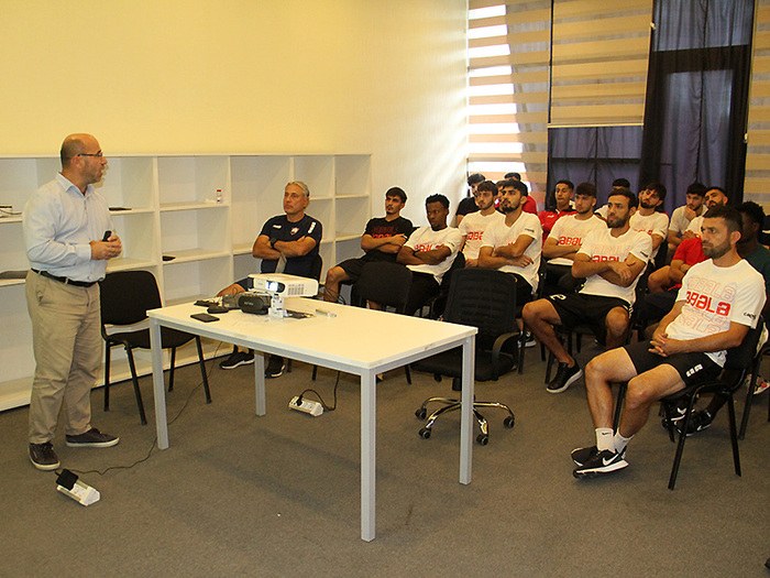 "Qəbələ"nin futbolçularına danışılmış oyunlarla bağlı nə söyləndi?