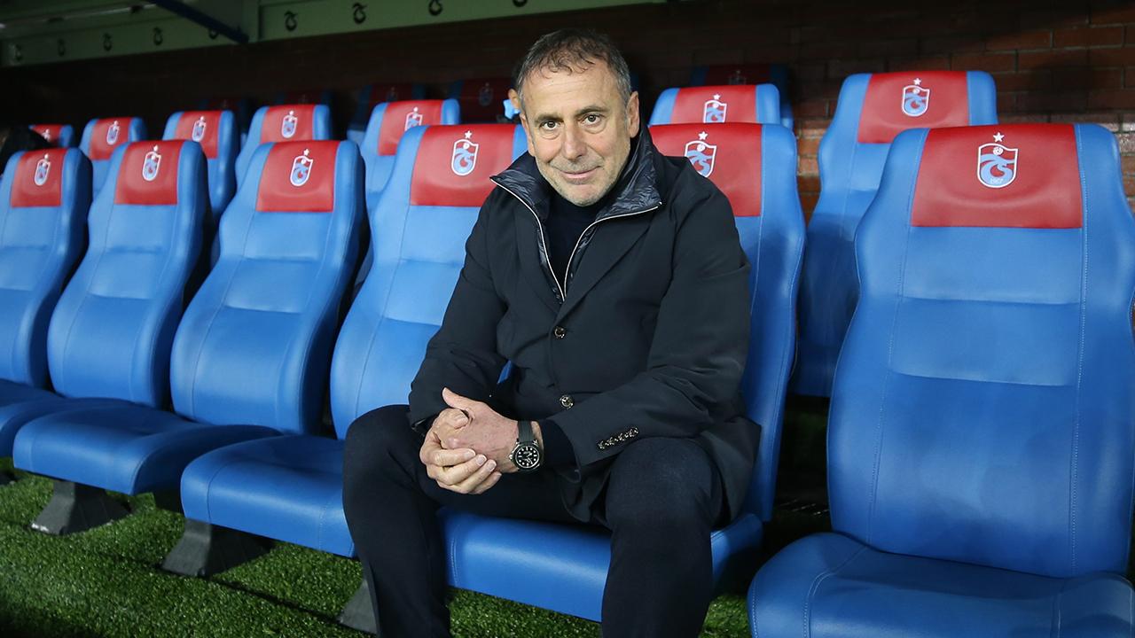Məşhur məşqçi ərəblərdən super təklif aldı, "Neftçi"dən vaxt istədi