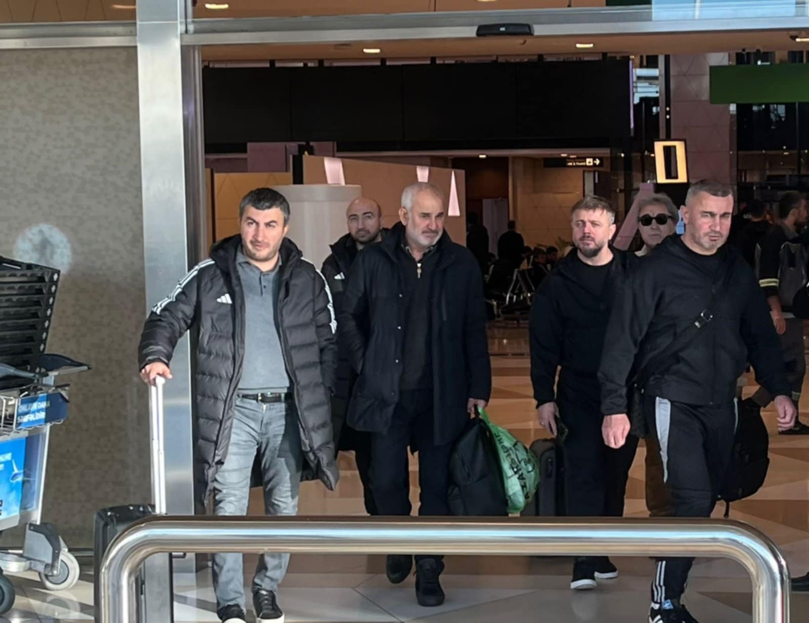 Qurban Qurbanov hava limanında “Sportinfo”ya danışdı: “Norveçdə məğlub olsaydıq belə...”