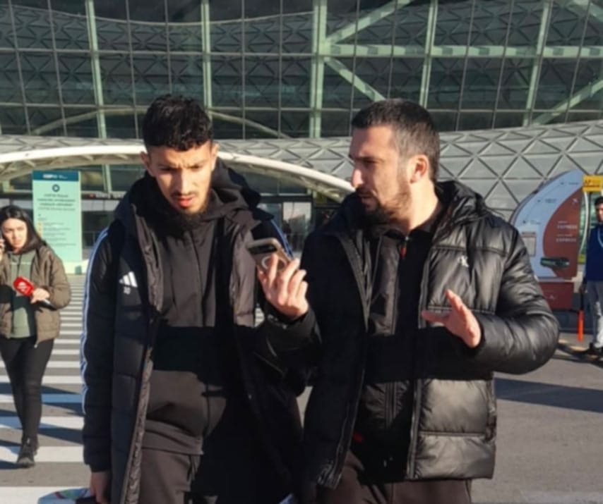 Zubir bu sualı eşitdi və gülümsədi: “Bəzən hər şey istədiyim kimi olmur”