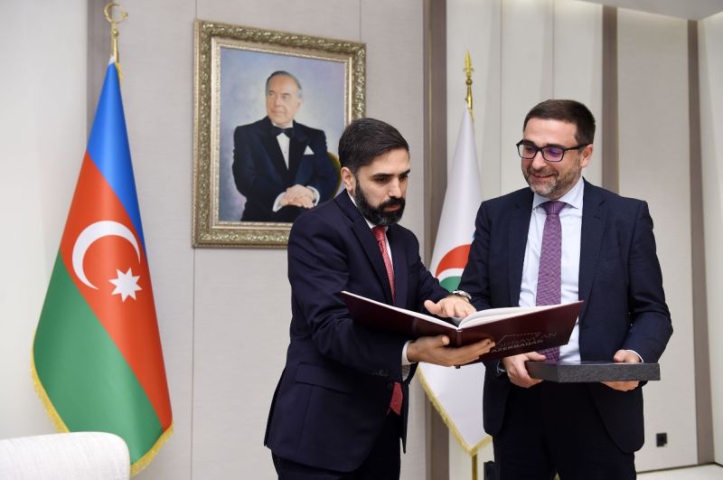 Bu komanda Premyer Liqada olsun - Rövşən Nəcəf niyə radikal qərarlar vermir?