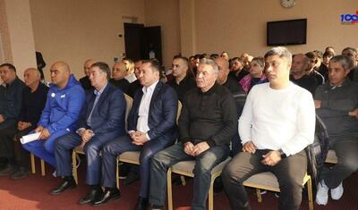 Azərbaycan millisinin yeni baş məşqçisi təqdim edildi