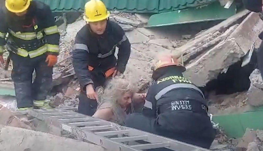 Vüqar Həşimovun bacısı yanan ata-anasından danışdı - VİDEO