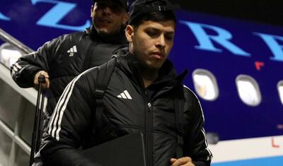 “Qarabağ” 6 saatlıq uçuşdan sonra İsveçdə -
