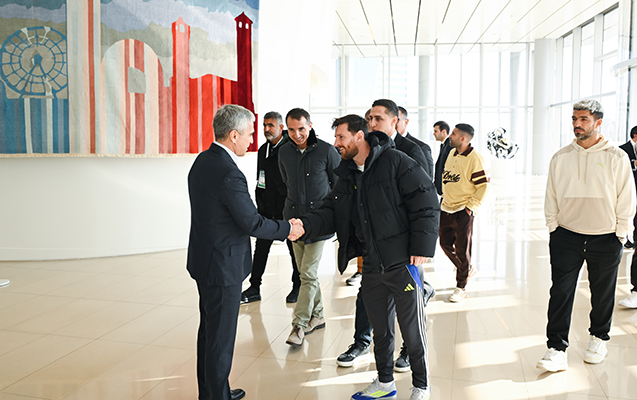 Anar Ələkbərov Messi və komanda yoldaşları ilə VİDEO+FOTOLAR