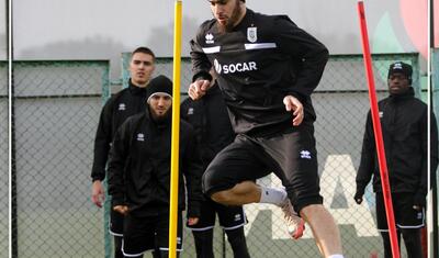 "Neftçi": 5 futbolçu bizə kömək edə bilməyəcək -