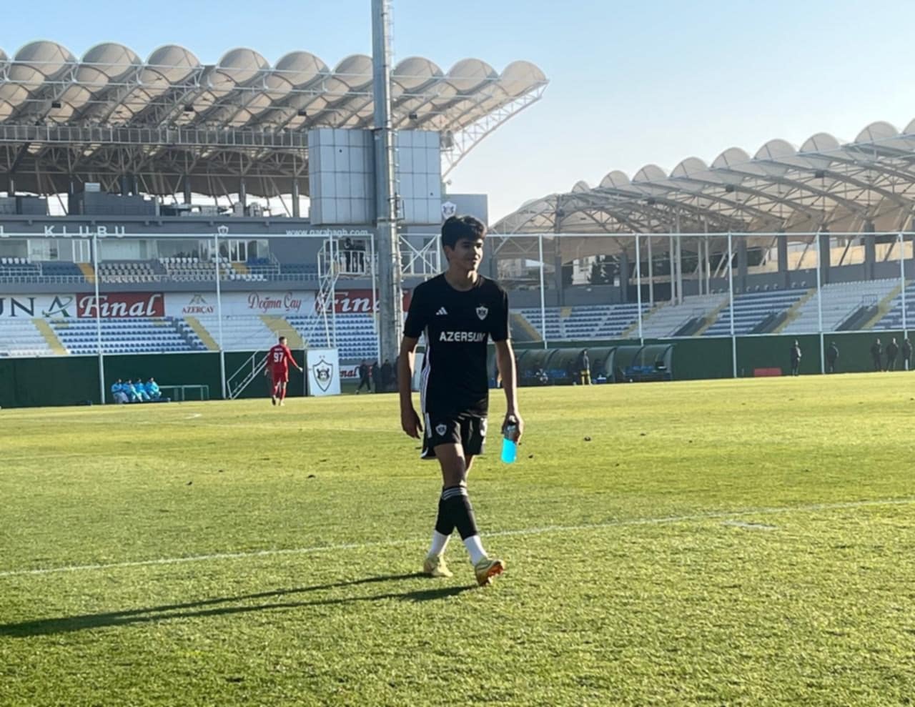 Qurban Qurbanov 15 yaşlı futbolçuya şans verdi – “Qarabağ”da hamının gözü onda!