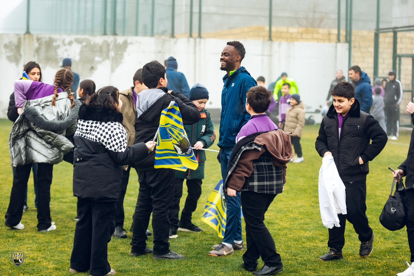 “Kəpəz”in futbolçuları lisey şagirdlərindən sevgi gördü - FOTOLAR