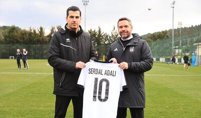 "Neftçi"nin funksioneri Sulşerlə bir arada, futbolçular "Beşiktaş"ın məşqində -
