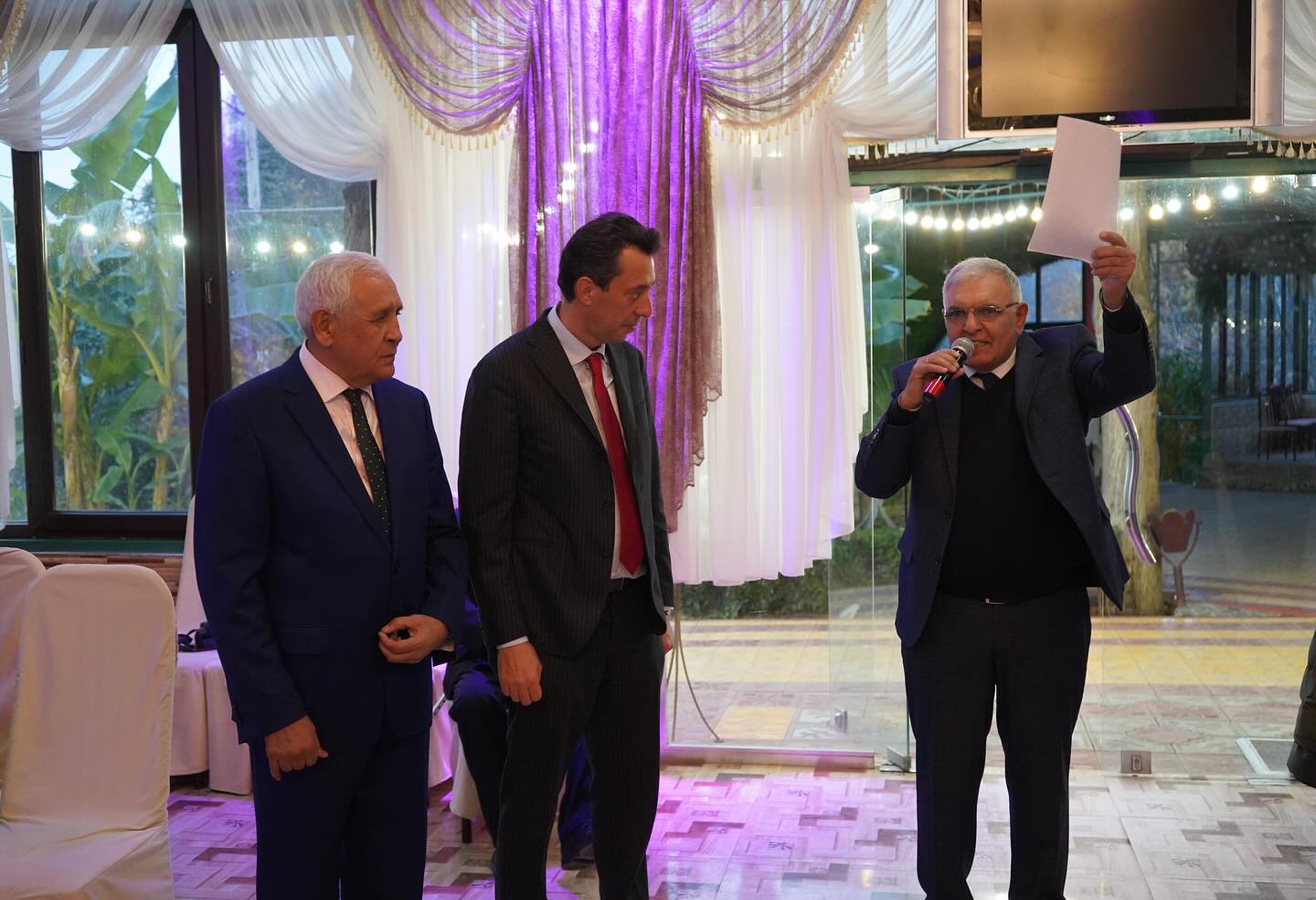 Ehtiram Quliyev baş katibin qəbuluna düşdü, and-aman etdi ki...