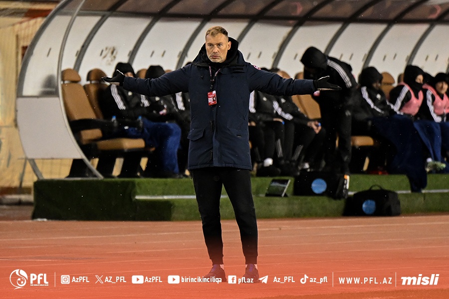 Sən öz futbolçuna niyə inanmırsan? - Tələsdi, çox tələsdi!
