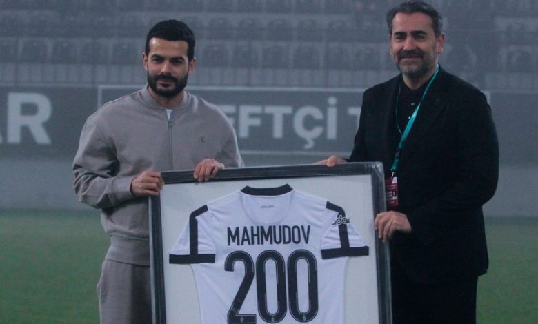 “Neftçi” Emin Mahmudova “200” hədiyyə verdi - FOTO