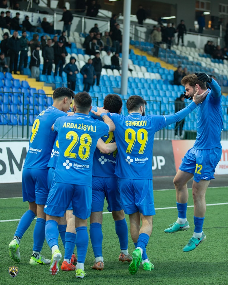 Yeni sponsorun adamı gizlicə əcnəbi baş məşqçi “ov”una çıxdı