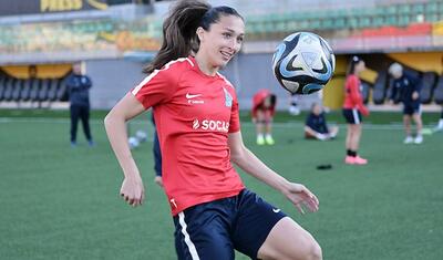 Azərbaycanın futbolçu qızları Baltika sahillərində -