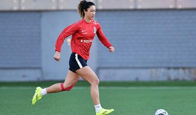 Azərbaycanın futbolçu qızları Baltika sahillərində -