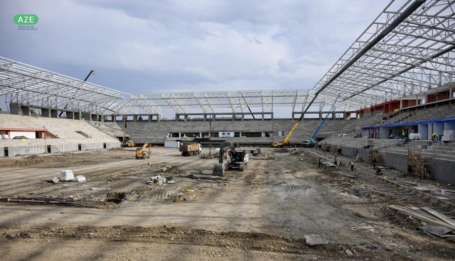 Nazir tikintisi davam edən stadionu görmək üçün bu şəhərə getdi - FOTOLAR