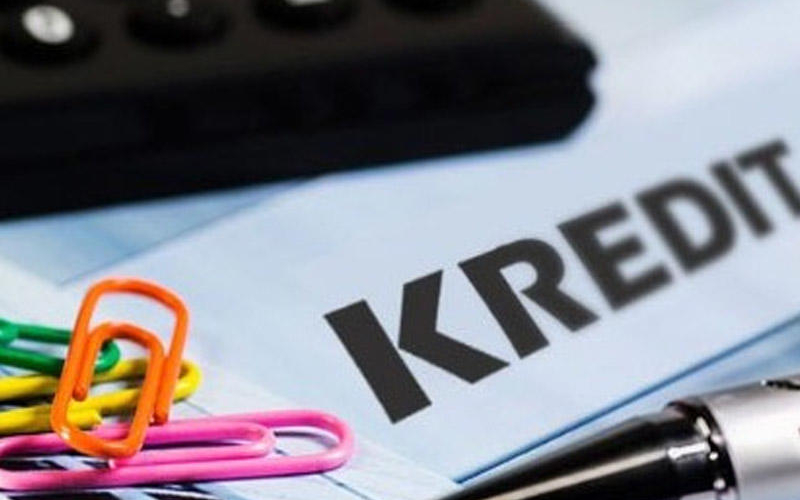 Kredit faizləri düşəcək?