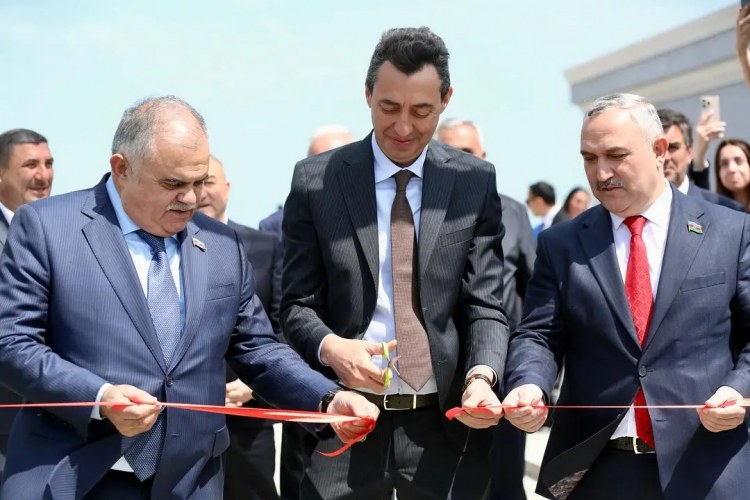 Ehtiram Quliyev "Qarabağ" üçün dua etsin!