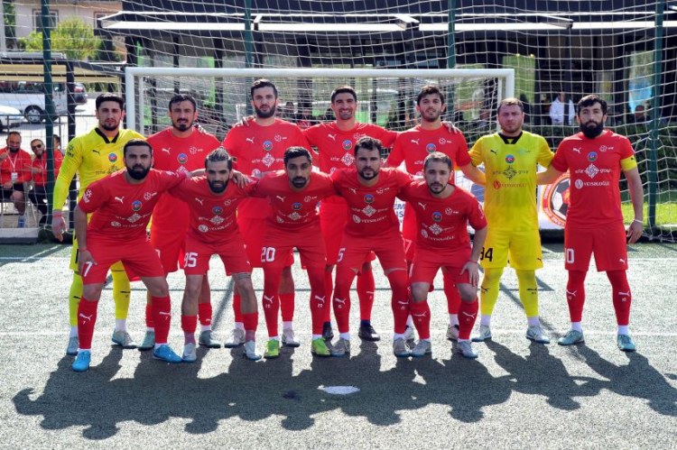 Millimiz 1 qələbə, 1 heç-heçə ilə yarımfinalda