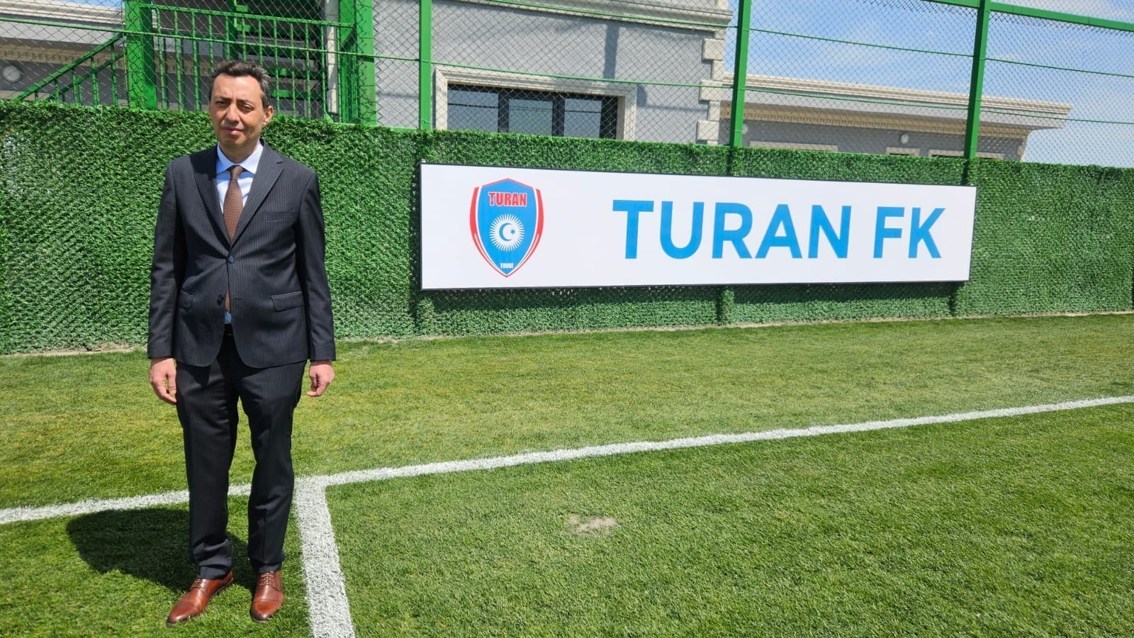Yəqin Ehtiram Quliyev utanır indi...