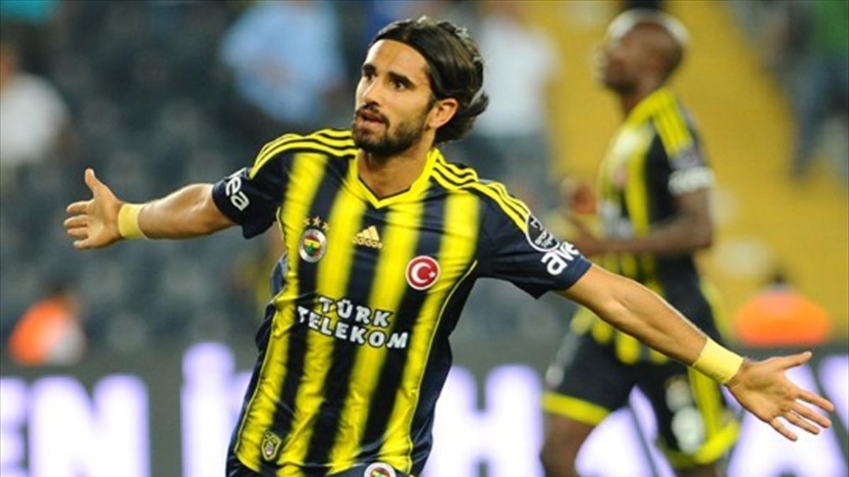 İki il müddətinə futboldan uzaqlaşdırıldı – Komandanı meydandan çıxardığına görə