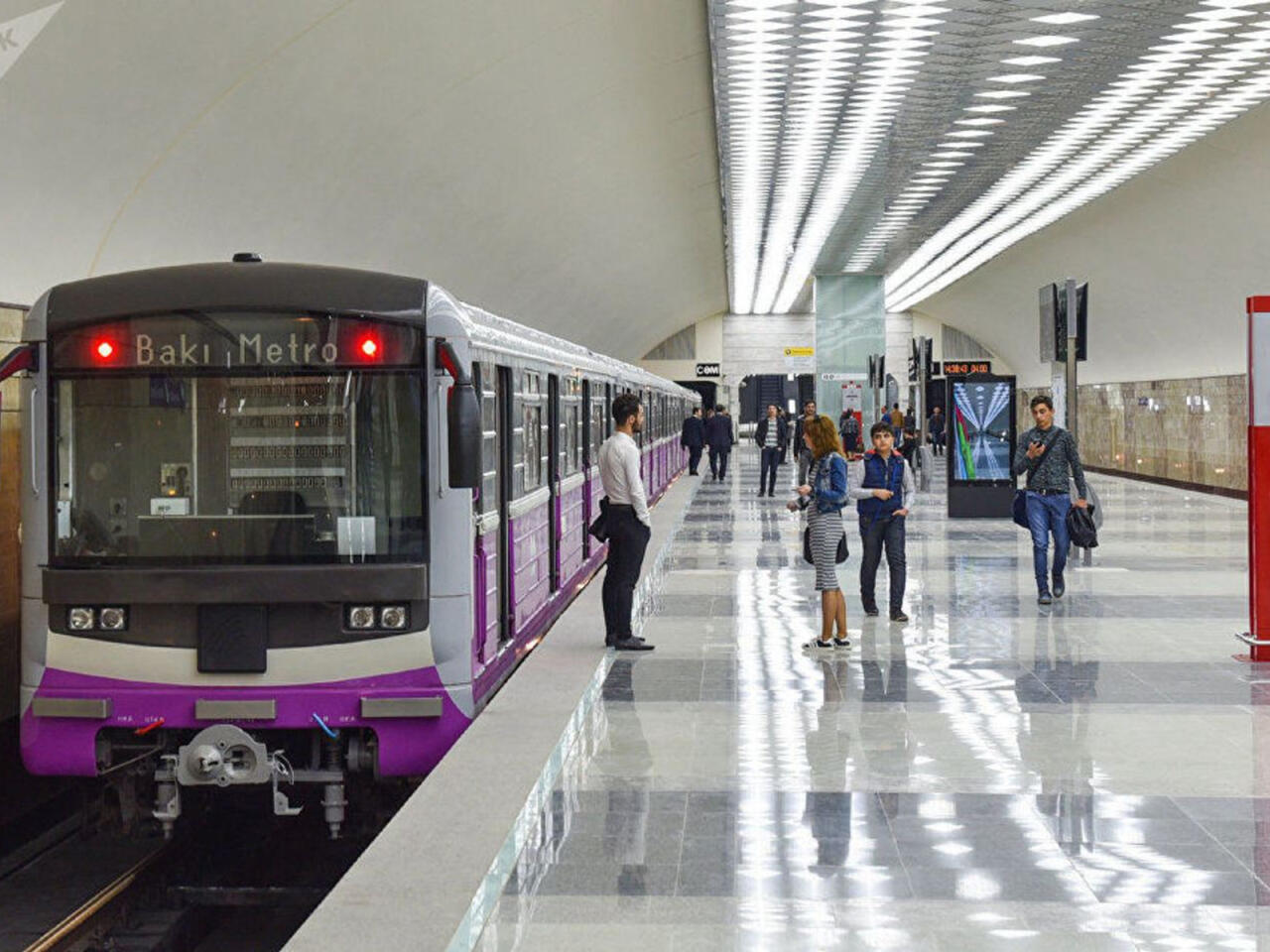 Bakıda tikiləcək 10 yeni metro stansiyası ilə bağlı VİDEO