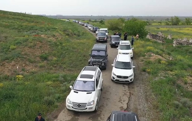 32 il sonra doğma kəndlərini ziyarət etdilər - Ağdamdan VİDEO