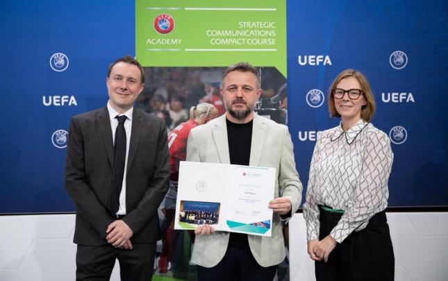 "Qarabağ"ın funksonerinə UEFA-nın diplomu təqdim olundu