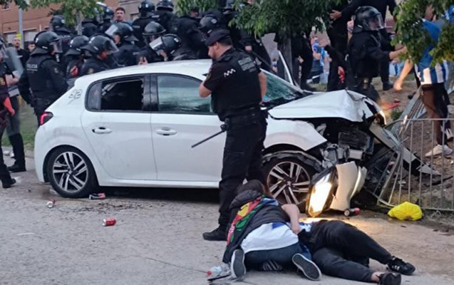 “Barselona”nın oyunu insident yaratdı, 13 nəfər yaralandı - VİDEO