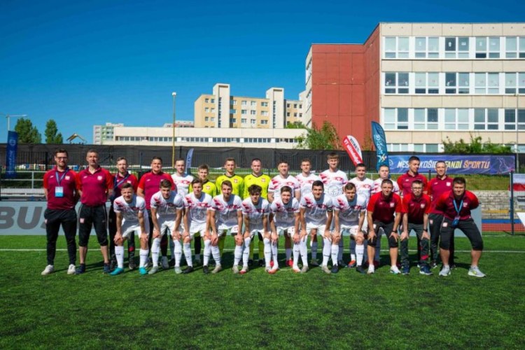 "Böyük fürsətdir" - Millinin baş məşqçisi Bakıdakı dünya çempionatı haqda dedi