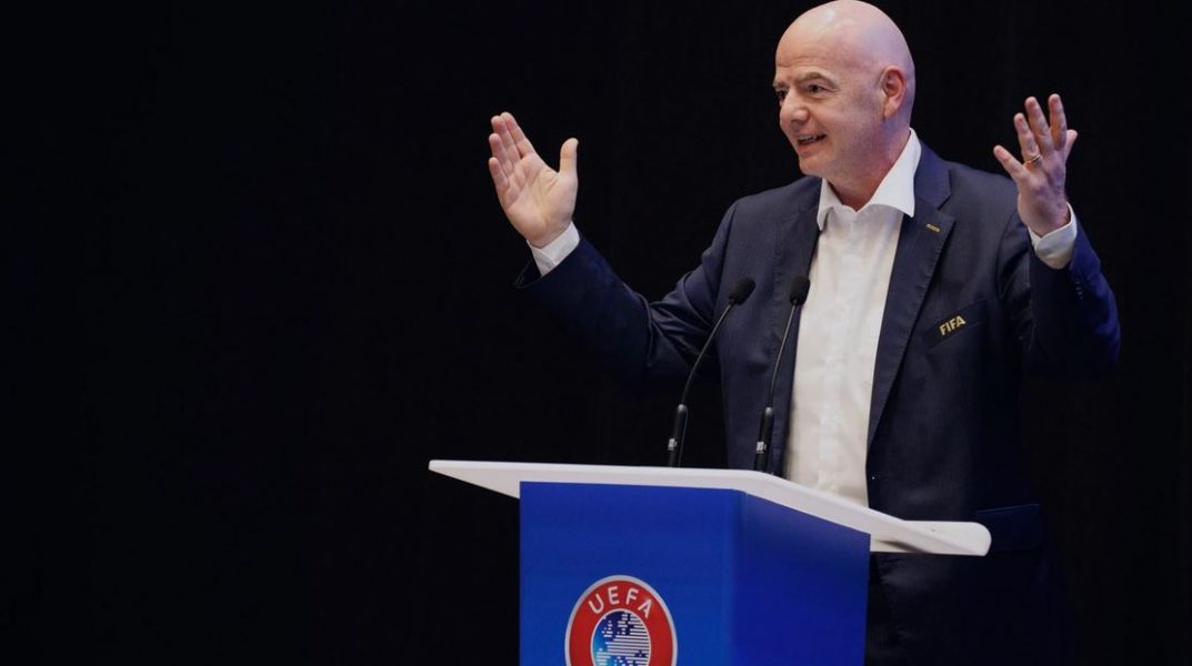 FİFA prezidenti “Qarabağ"ı təbrik etdi, Rövşən Nəcəfə dəvət göndərdi - FOTO