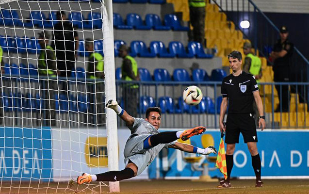 "Burada futbolun içində olan adamların sayı çox deyil"