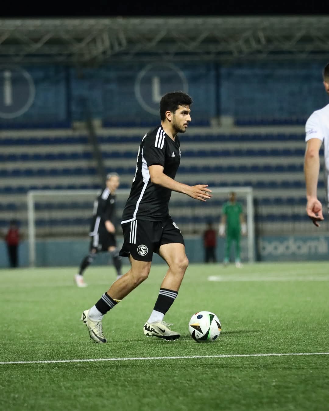 Region klubu millinin yarımmüdafiəçisi ilə gücləndi