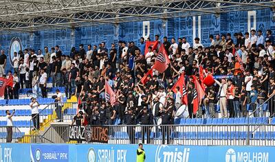 Tanınmışlar "Difai"ni izləməyə gəldi: İki gözəl qol və 1000 manat…