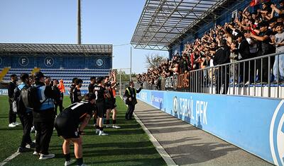Tanınmışlar "Difai"ni izləməyə gəldi: İki gözəl qol və 1000 manat…