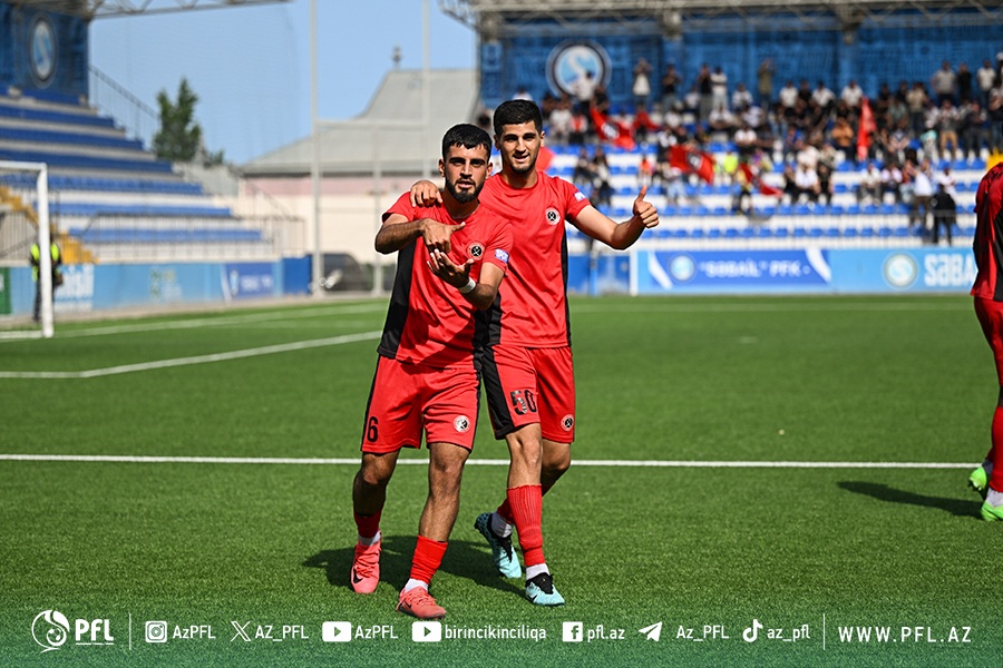 Tanınmışlar "Difai"ni izləməyə gəldi: İki gözəl qol və 1000 manat… VİDEO+FOTOREPORTAJ