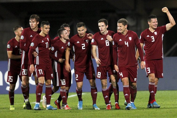 Yığmamızla qarşılaşmaya 25 futbolçu çağırdılar - SİYAHI
