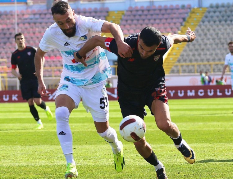 Legioner həyatı yaşayan azərbaycanlı oyunçu klubdan getdi
