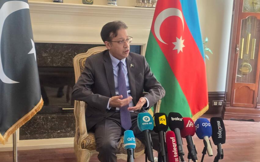 Səfir Azərbaycan millisinin çempionluğuna bu cür qiymət verdi - FOTO