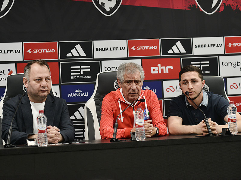 Fernandu Santuş güldü: "Mən bu sualı gözləyirdim"