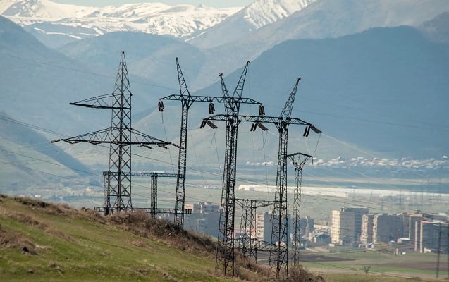 Yolunu azan i ki gənc Ermənistana qaytarıldı