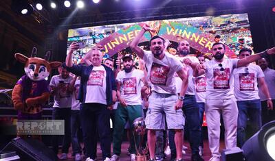 Dünya çempionları üçün Bakıda pulsuz konsert verildi -