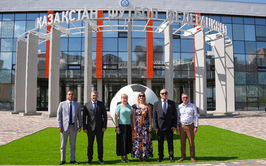 AFFA əməkdaşları Qazaxıstan Futbol Federasiyasının inzibati binasında
