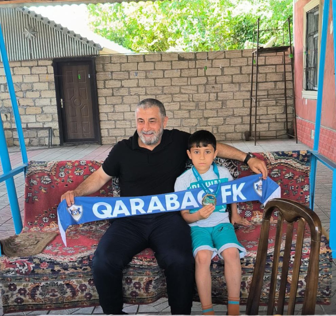 "Qarabağ"ın əfsanəsi "Sportinfo"nun tapdığı istedadla görüşdü - FOTO