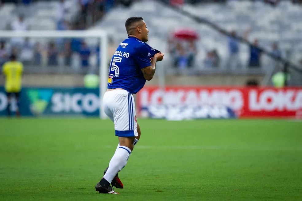 “Qarabağ” məşhur klubun oyunçusunu transfer etdi - SON DƏQİQƏ
