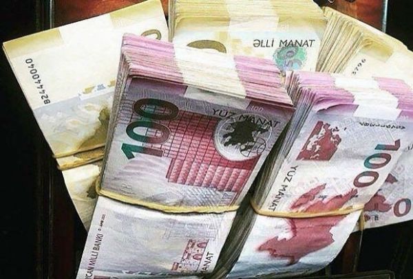 Azərbaycanda işini itirən baş məşqçi böyük miqdarda təzminat tələb edir!