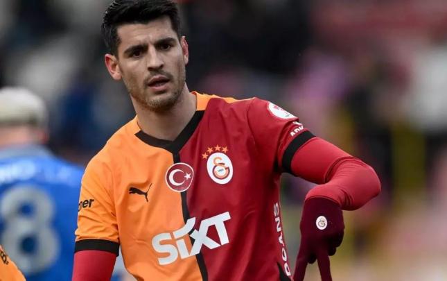 Tanınmış hücumçu bu yay “Qalatasaray”dan ayrılacaq?