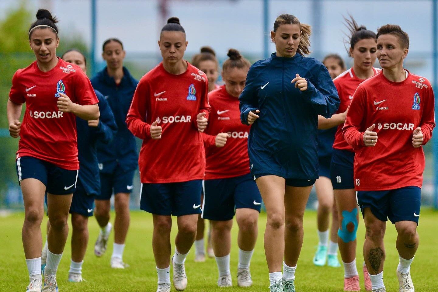 Bizim futbolçu qızlar Minskdə - FOTOREPORTAJ