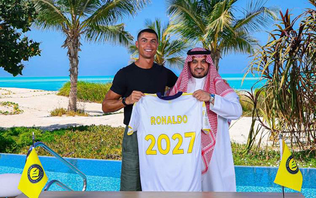 Ronaldo Ərəbistanda qaldı - 2 illik yeni müqavilə imzaladı