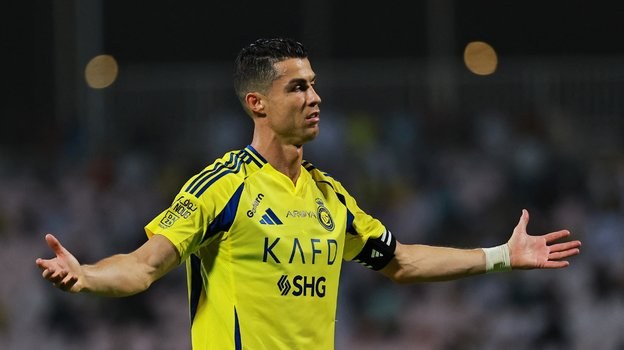 Ərəbistanda illik 263 milyon avro qazanacaq - RONALDO